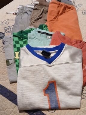 Boys Lot 8 Piece Bundle Sizes Vary But M See Description